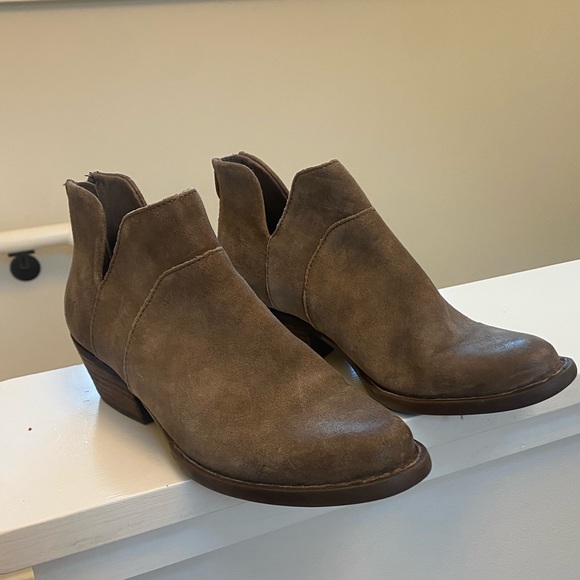 Born booties - Picture 2 of 2